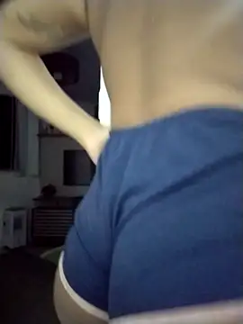 yannaluuxehot online show from March 2025 06:33:02 AM