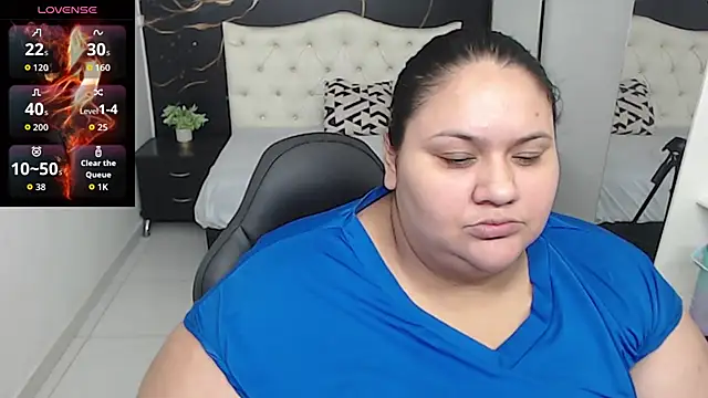 Snapshot of Aaliyah11 chatting on October 2025 01:28:01 AM Aaliyah11 online show from October 2025 01:28:01 AM