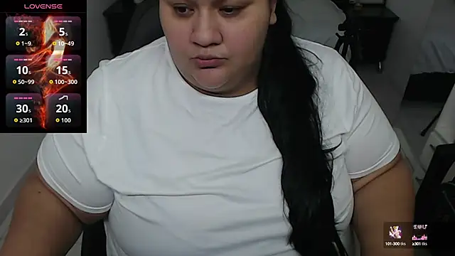 Snapshot of Aaliyah11 chatting on October 2025 12:30:01 AM Aaliyah11 online show from October 2025 12:30:01 AM