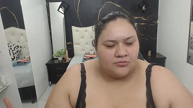 Snapshot of Aaliyah11 chatting on March 2025 02:40:01 AM Aaliyah11 online show from March 2025 02:40:01 AM