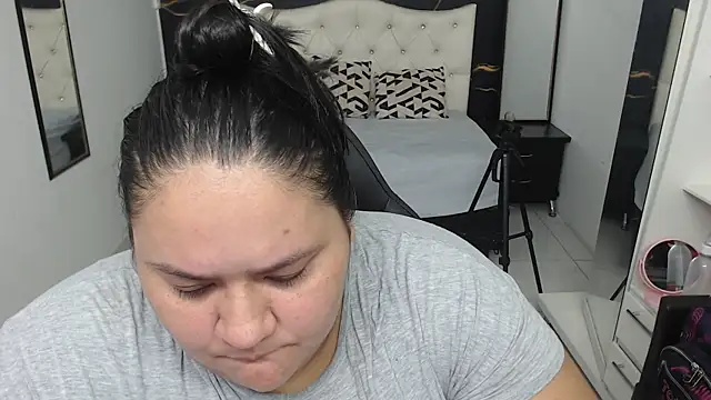 Snapshot of Aaliyah11 chatting on September 2025 11:49:01 PM Aaliyah11 online show from September 2025 11:49:01 PM