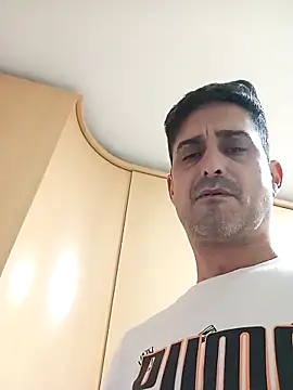 jonymoreno online show from March 2025 06:31:01 PM