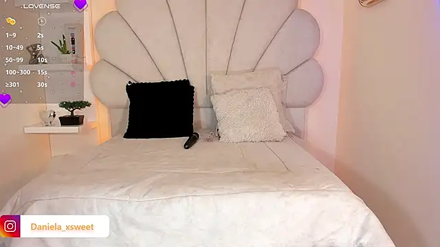 Danielaangelina online show from October 2025 06:47:02 AM