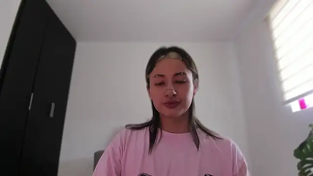 ggor4w33 online show from March 2026 04:40:01 PM