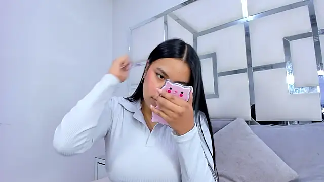 ZoeWan69 online show from November 2025 11:37:01 AM