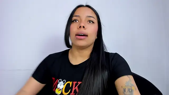 ZoeWan69 online show from November 2025 12:09:01 PM