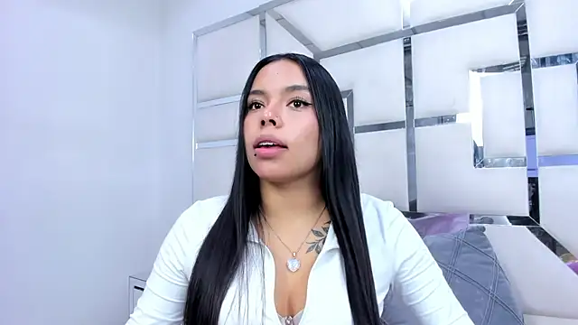 ZoeWan69 online show from March 2026 01:47:01 PM
