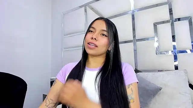 ZoeWan69 online show from October 2025 12:50:02 PM