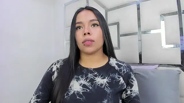 ZoeWan69 online show from April 2026 02:08:01 PM