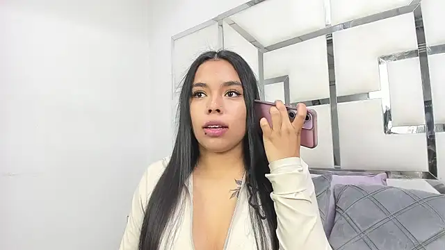 ZoeWan69 online show from March 2026 01:50:01 PM