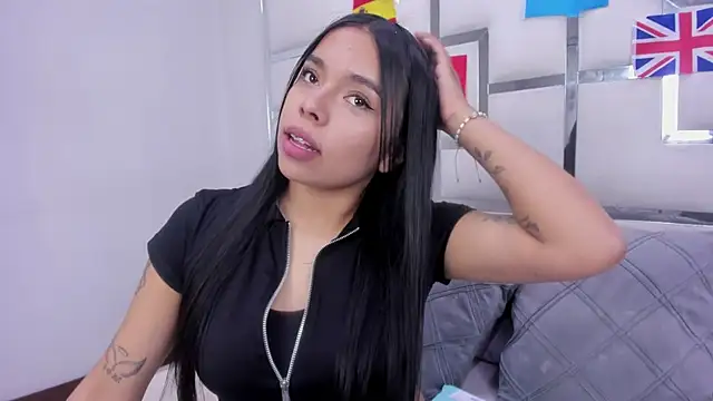 ZoeWan69 online show from July 2026 01:19:01 PM