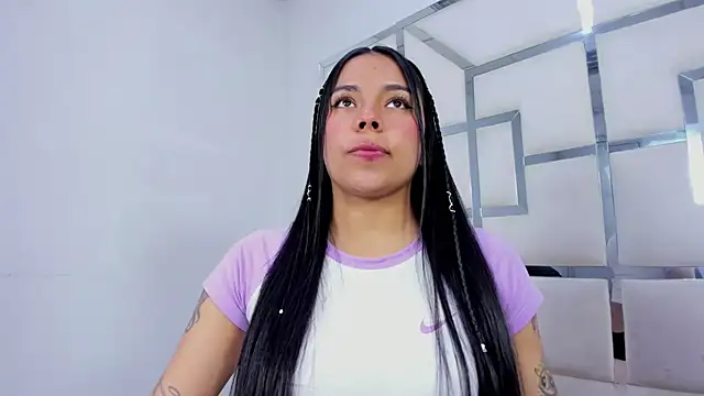ZoeWan69 online show from September 2025 01:22:02 PM