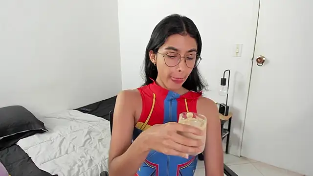 Snapshot of Mazikeen__18 chatting on March 2026 01:11:01 PM Mazikeen 18 online show from March 2026 01:11:01 PM