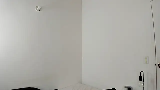 Snapshot of Mazikeen__18 chatting on March 2026 02:00:02 PM Mazikeen 18 online show from March 2026 02:00:02 PM