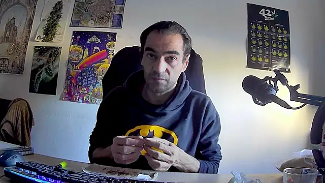 ReyDeBotones online show from April 2026 05:50:02 PM