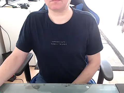 Snapshot of ruplumber chatting on March 2025 08:50:02 AM ruplumber online show from March 2025 08:50:02 AM