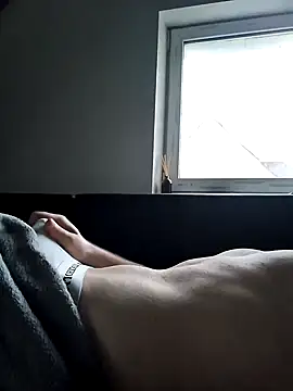 Snapshot of Cosmin69fuckk chatting on February 2025 06:54:01 AM Cosmin69fuckk online show from February 2025 06:54:01 AM