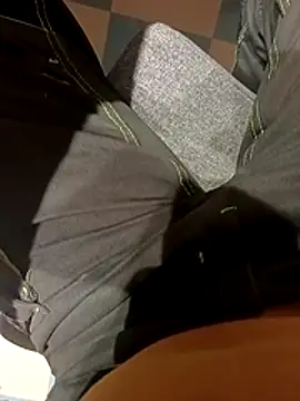 Dam70 online show from November 2025 06:18:01 AM