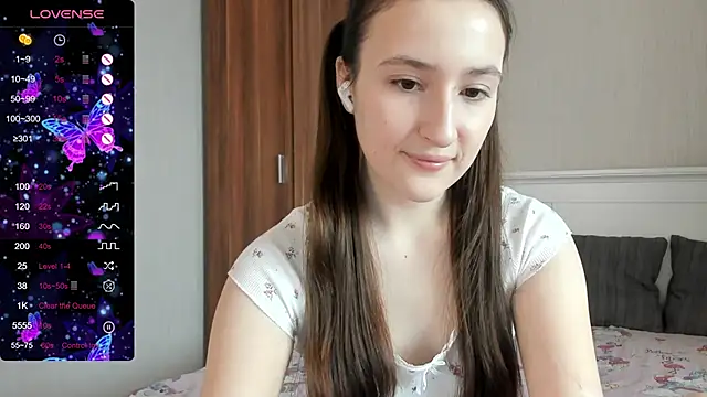 Snapshot of Cute__Nana chatting on October 2025 06:34:01 AM Cute Nana online show from October 2025 06:34:01 AM