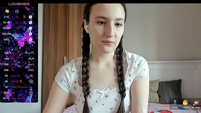 Snapshot of Cute__Nana chatting on October 2025 06:02:02 AM Cute Nana online show from October 2025 06:02:02 AM