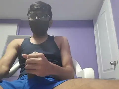 Snapshot of kk77102 chatting on October 2025 06:05:01 PM kk77102 online show from October 2025 06:05:01 PM