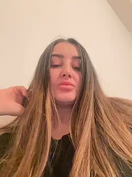 Snapshot of hotAlys chatting on February 2025 10:40:01 PM hotAlys online show from February 2025 10:40:01 PM