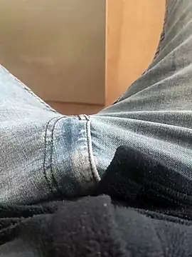 legolasleo online show from December 2025 09:11:01 AM