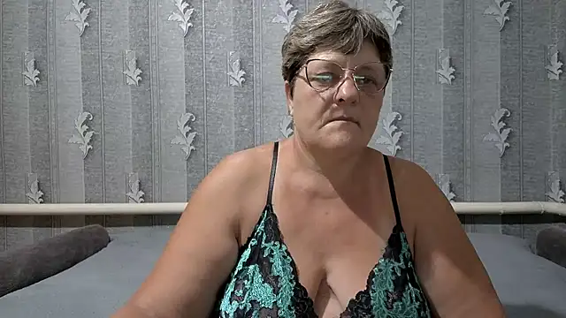Snapshot of ElzaJewel chatting on July 2026 10:36:02 PM ElzaJewel online show from July 2026 10:36:02 PM