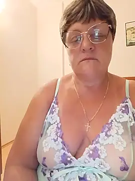 Snapshot of ElzaJewel chatting on June 2026 09:09:01 PM ElzaJewel online show from June 2026 09:09:01 PM