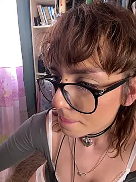 Snapshot of SingerMarla_ chatting on March 2025 04:17:02 AM SingerMarla online show from March 2025 04:17:02 AM