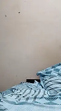 Snapshot of EZ_shuvani chatting on March 2025 04:30:02 AM EZ shuvani online show from March 2025 04:30:02 AM