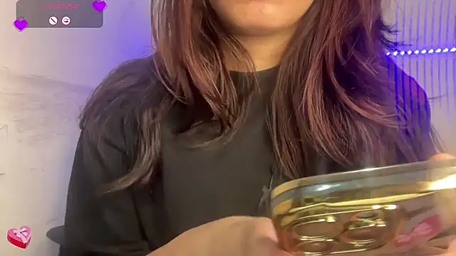 Snapshot of EZ_shuvani chatting on October 2025 06:31:01 PM EZ shuvani online show from October 2025 06:31:01 PM