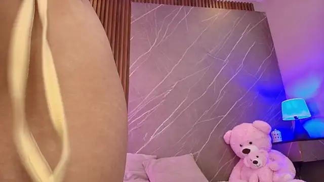 ariana jhonson1 online show from January 2026 12:19:02 PM