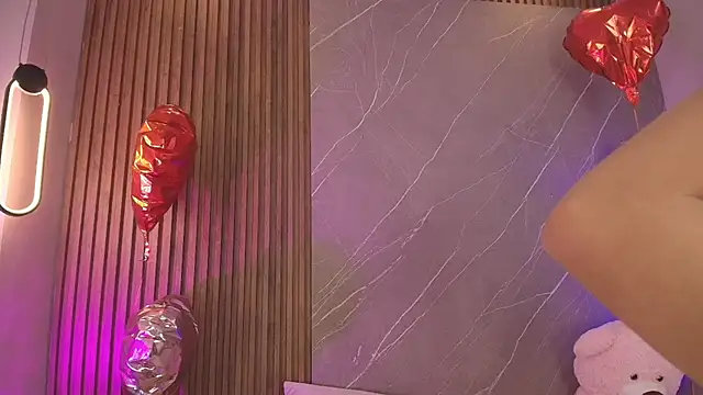 ariana jhonson1 online show from April 2026 12:23:01 PM