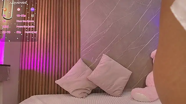 ariana jhonson1 online show from March 2026 12:31:02 PM