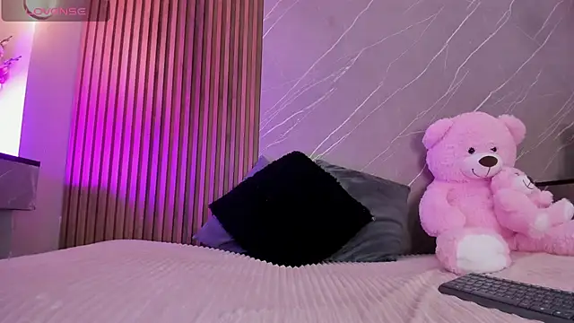 ariana jhonson1 online show from November 2025 12:39:01 PM