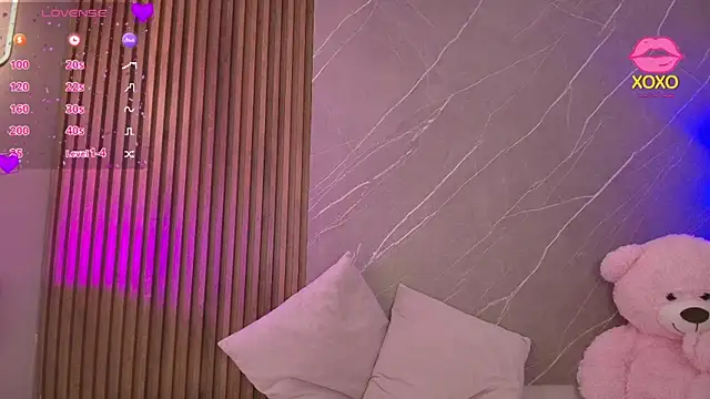 ariana jhonson1 online show from April 2026 12:28:02 PM