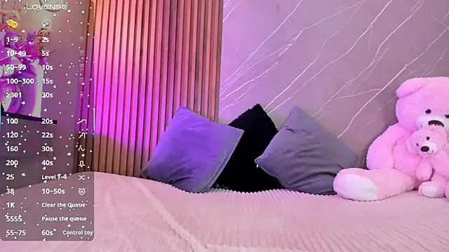 ariana jhonson1 online show from October 2025 12:37:02 PM