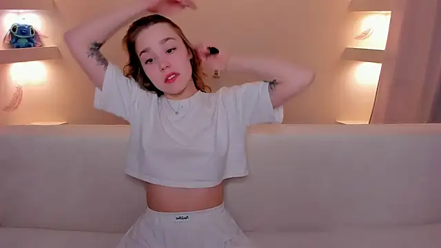 YourMegan online show from November 2025 06:34:01 PM