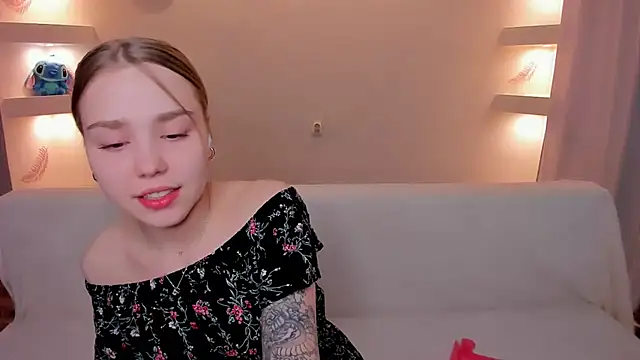 YourMegan online show from November 2025 07:50:02 PM