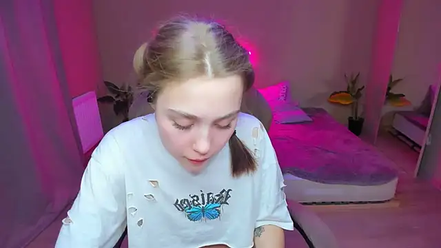 Snapshot of YourMegan chatting on February 2025 01:58:01 AM YourMegan online show from February 2025 01:58:01 AM