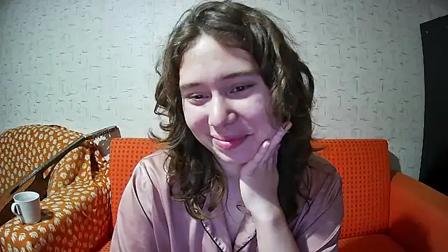 girliemilk online show from November 2025 09:19:01 PM