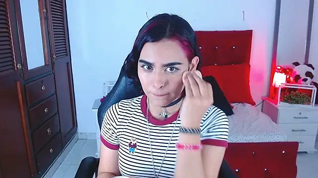 veronica luar online show from December 2025 04:22:01 AM