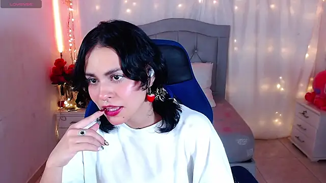 veronica luar online show from March 2025 04:04:01 AM