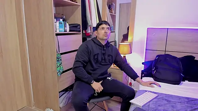 ILoveNYStyle online show from March 2025 01:36:02 AM