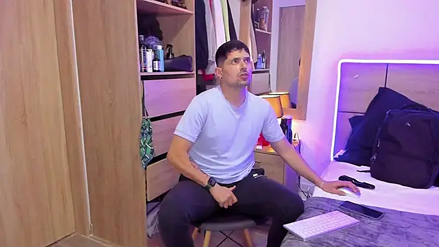 ILoveNYStyle online show from March 2025 11:48:02 PM