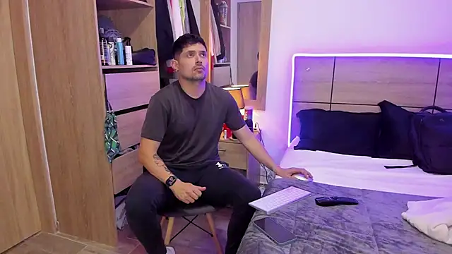 ILoveNYStyle online show from March 2025 09:35:02 PM