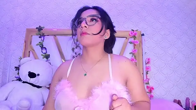 BeccaMathew online show from February 2026 02:31:01 AM