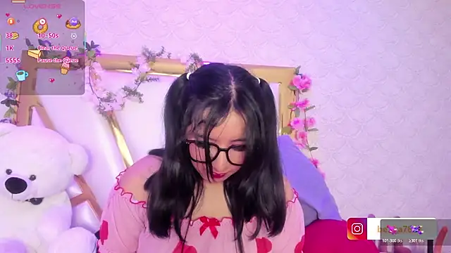 BeccaMathew online show from October 2025 01:15:01 AM