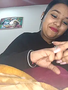 RAYI 01 online show from February 2025 04:47:02 PM
